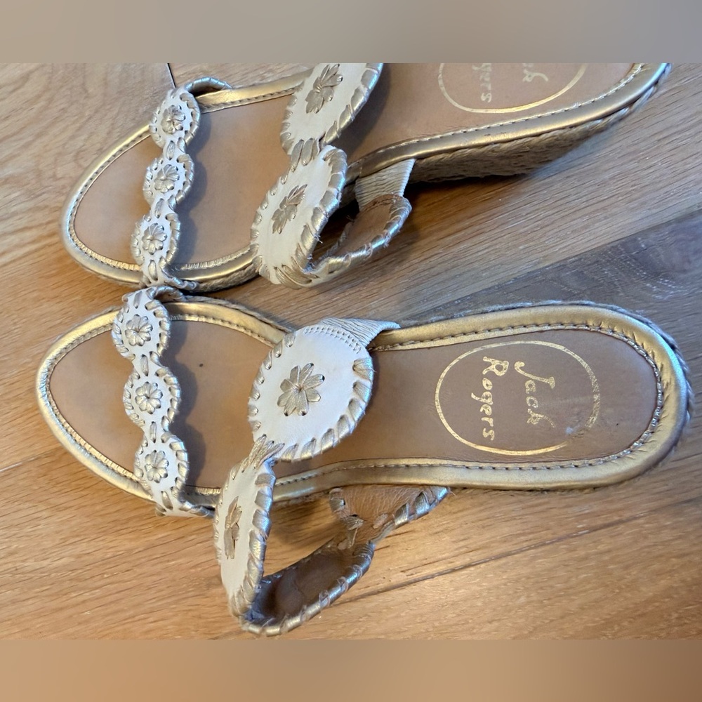 Jack Rogers Women's Cream and Gold Shelby Sandals - Picture 5 of 12